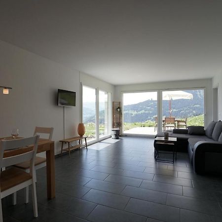 Clasgieri - 3-Zimmer-Ferienwohnung Fuer 4 - 6 Personen, 65M2 Falera Eksteriør billede