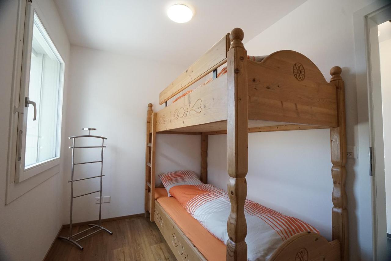 Clasgieri - 3-Zimmer-Ferienwohnung Fuer 4 - 6 Personen, 65M2 Falera Eksteriør billede